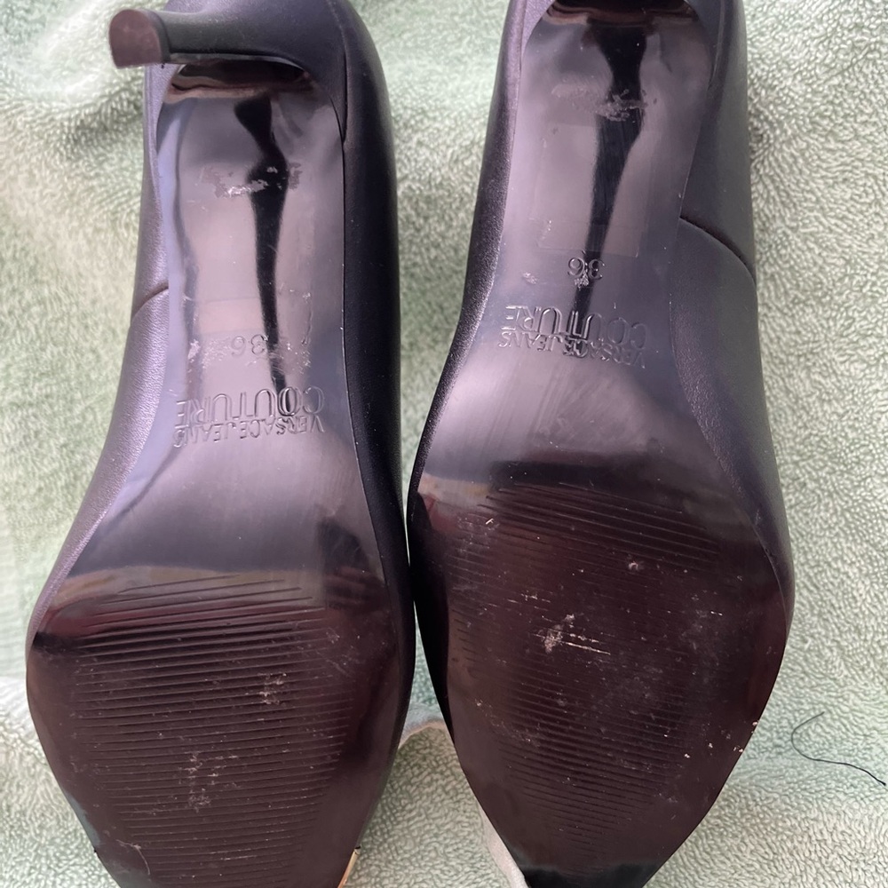 Versace Black Leather Pointed Pumps with Gold Toe Caps - Picture 8 of 11